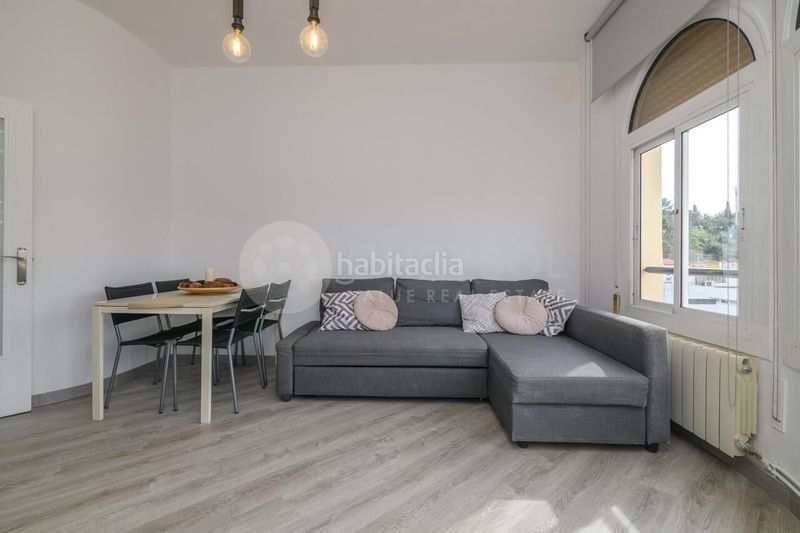 Foto c4cb1000-2a70-49c0-a3e2-9e905df34ef1. Àtic a Font de la Guatlla Barcelona