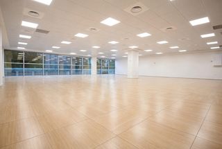 Oficina  Avenida avinguda corts catalanes. Oficina en venta en rentabilidad 5 st cugat inquilino premium