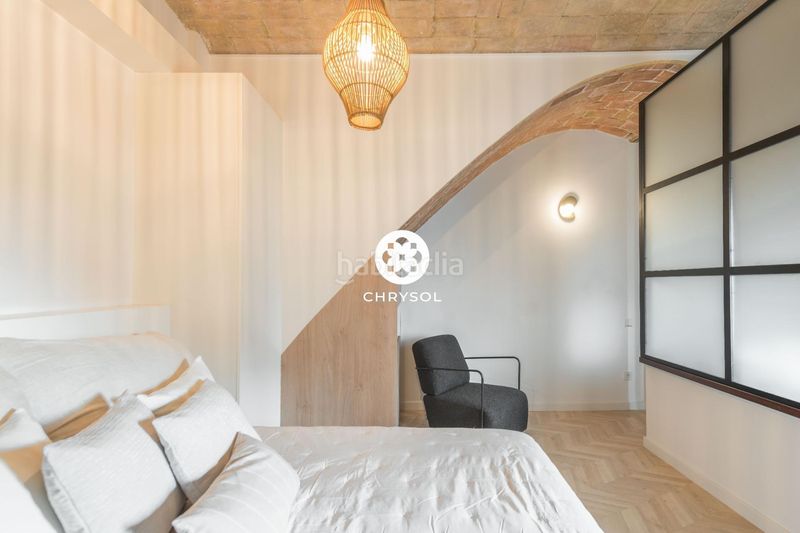 Foto d9a96ba6-91b3-4cb4-8722-718aa6050032. Àtic amb calefacció a Dreta de l´Eixample Barcelona
