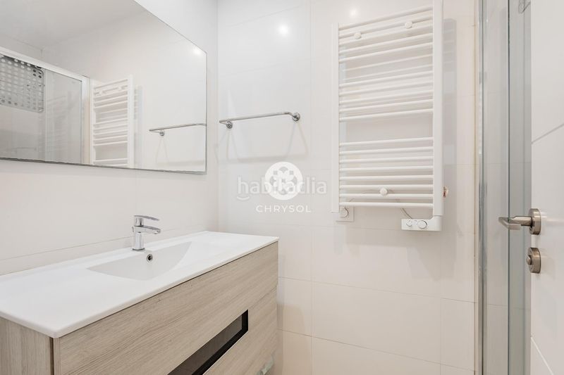 Foto f103a639-9ace-40e0-a763-f146d426155d. Pis amb calefacció a Dreta de l´Eixample Barcelona