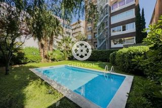 Lloguer Pis  Passeig bonanova. Alquiler temporal. contrato de 12 meses. disponible a partir del