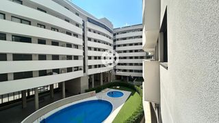 Pis  Calle gonçal pons de. Vivienda de obra nueva con terraza, piscina, gimnasio, parking y