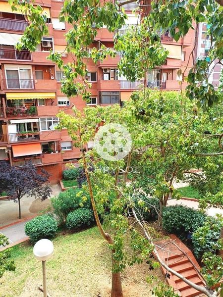 Foto 6ddcca68-b1f7-4576-b92f-22876dd01d20. Pis amb calefacció a Vall d´Hebron Barcelona