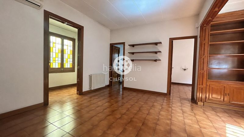 Foto d6f18c89-e55a-4294-bd35-404bd87de6fa. Casa amb calefacció a Sant Gervasi - Bonanova Barcelona