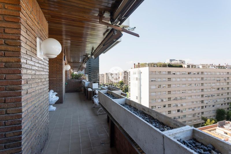 Foto c7f87bd9-f42d-4312-a923-eb332364363f. Pis amb calefacció piscina a Pedralbes Barcelona