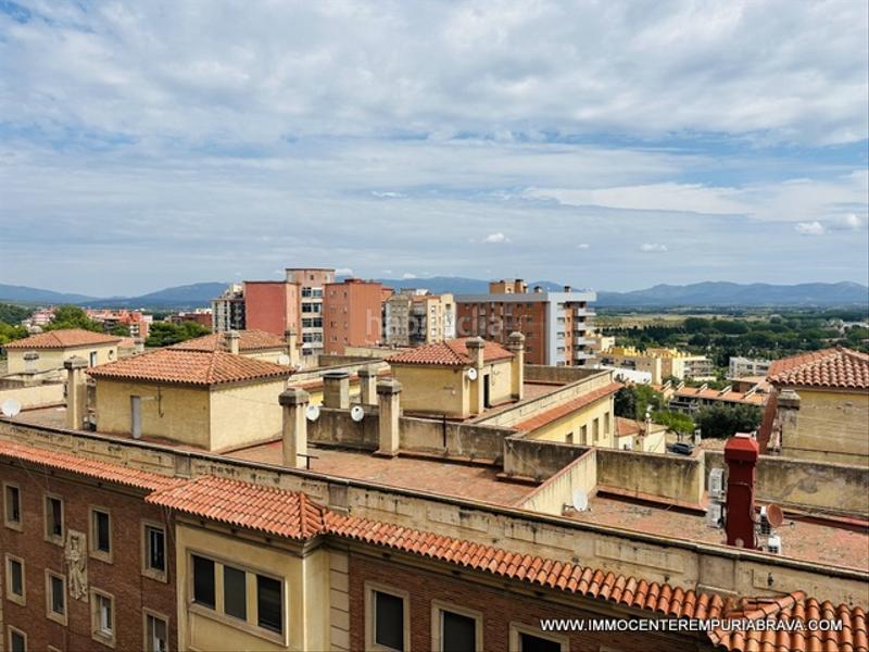 Foto 13340ec5-701c-41f5-8ad5-adc5b0c159d0. Attique avec chauffage dans Eixample-Horta Capallera Figueres