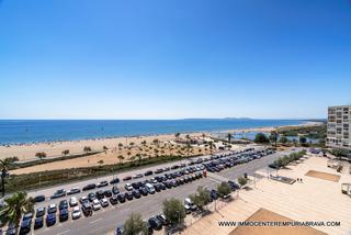 Apartament a Muga - Gran Reserva - Badia. Lujoso apartamento de 3 dormitorios en primera lnea de mar
