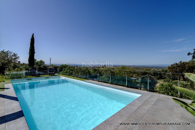 Foto c8674aa3-fa0f-4c22-b68d-64851b3928a1. Chalet magnífica villa reformada rodeada de naturaleza en Palau-saverdera