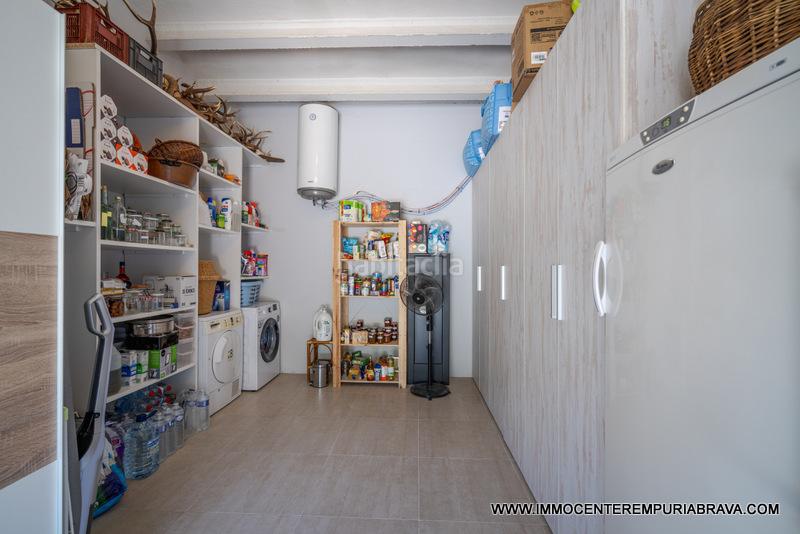 Foto ce92aa54-244d-4f79-b79e-66a1c5914658. Chalet magnífica villa reformada rodeada de naturaleza en Palau-saverdera