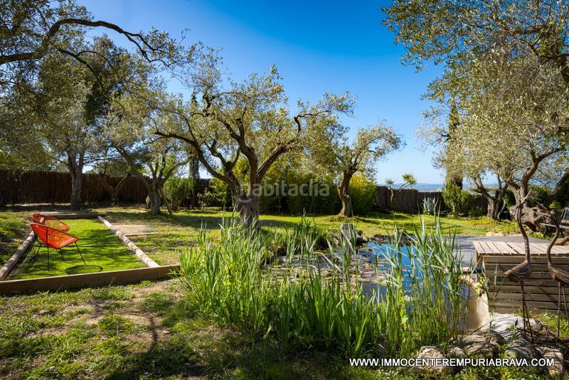 Foto d2c17db2-1044-463e-8a1d-9993e0f2d09e. Chalet magnífica villa reformada rodeada de naturaleza en Palau-saverdera
