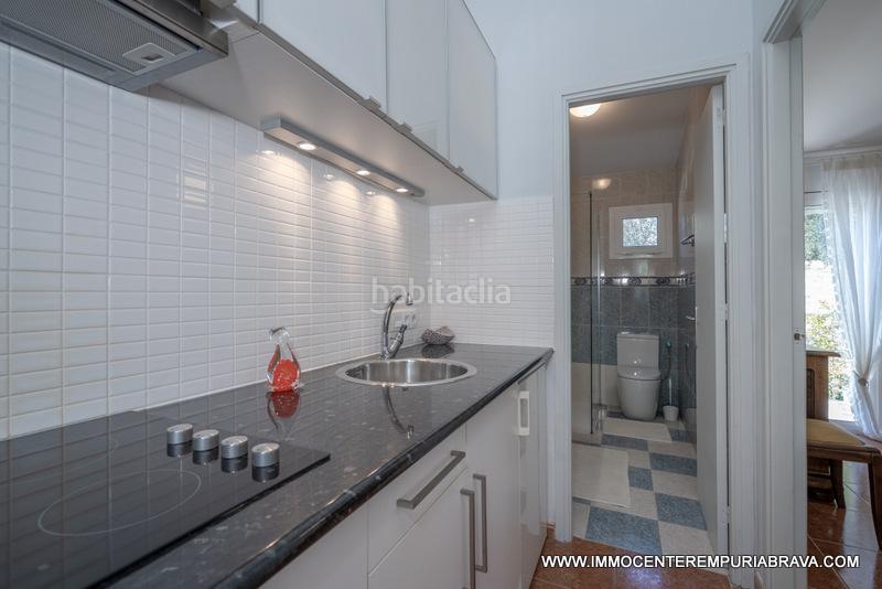 Foto d61084da-1262-473d-9e81-ae38a64f44f4. Chalet magnífica villa reformada rodeada de naturaleza en Palau-saverdera