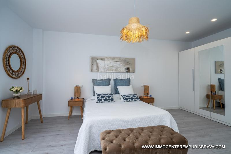 Foto 47ee40a5-549e-4f0a-95d4-03824264a173. Chalet la casa del pescador antes de los puentes en Empuriabrava