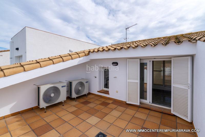 Foto 868f9863-d0ec-44e7-b5d6-24818a153ea2. Chalet la casa del pescador antes de los puentes en Empuriabrava