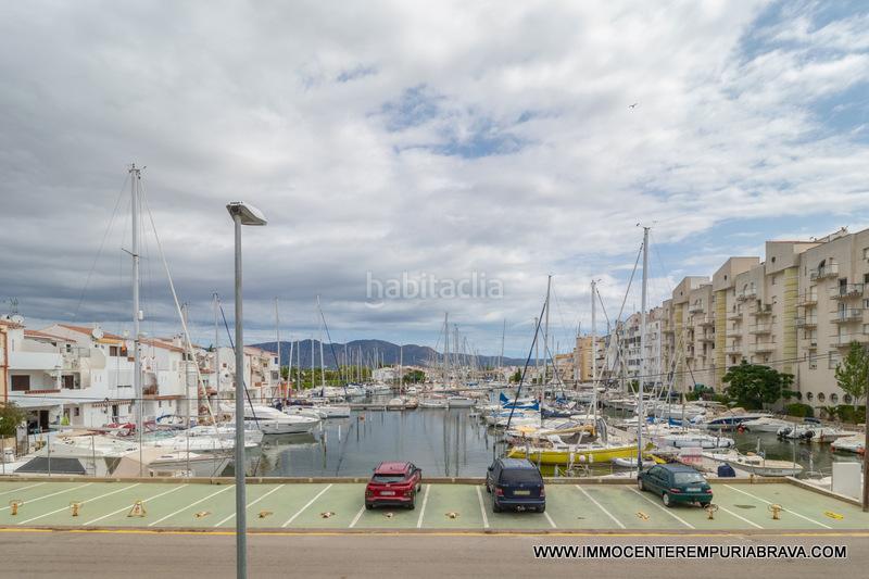 Foto 103781cc-8995-4674-910c-d42986e919ce. Chalet casa de lujo con 20 metros de amarre antes de los puentes en Empuriabrava
