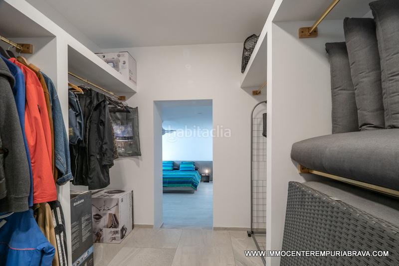 Foto 7ca9b857-a06a-4bd5-ab44-171803d938c7. Chalet casa de lujo con 20 metros de amarre antes de los puentes en Empuriabrava