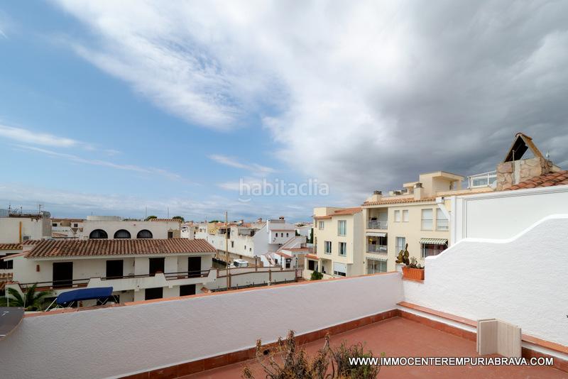 Foto e34f9426-23f6-4766-89b9-e97857329886. Chalet casa de lujo con 20 metros de amarre antes de los puentes en Empuriabrava