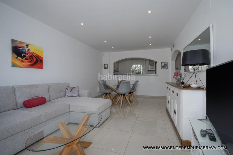 Foto 086db8f7-8807-465b-9f62-36117e3aa6d3. Chalet magnífica villa con amarre de 12 metros en Empuriabrava