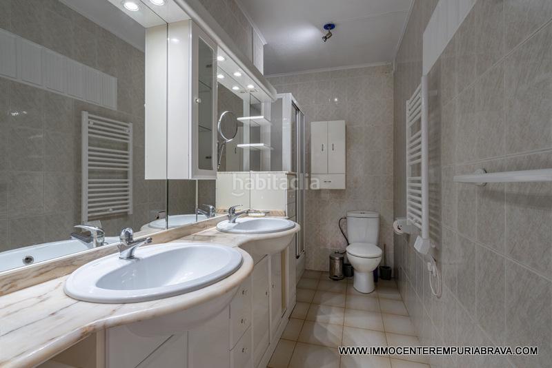 Foto 29812228-a546-40a0-8917-0a03344b396a. Chalet magnífica villa con amarre de 12 metros en Empuriabrava