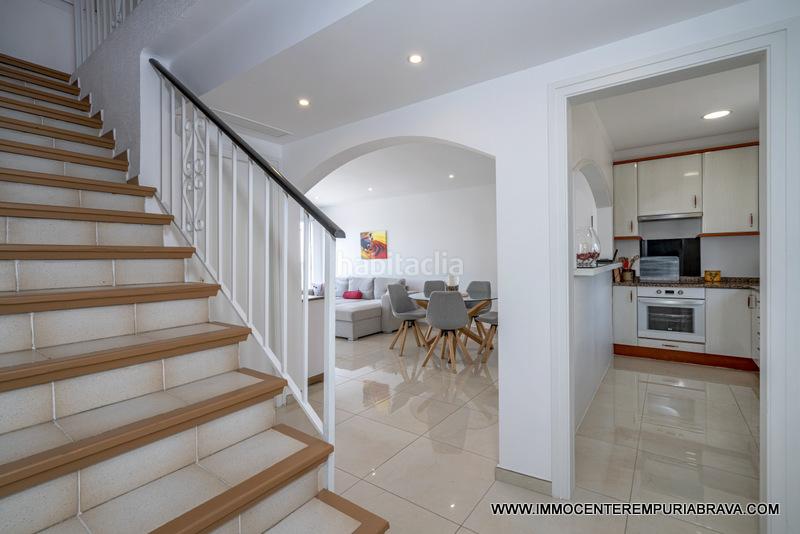 Foto 8a860517-0b3f-49ea-975b-ba9f4c785dbd. Chalet magnífica villa con amarre de 12 metros en Empuriabrava