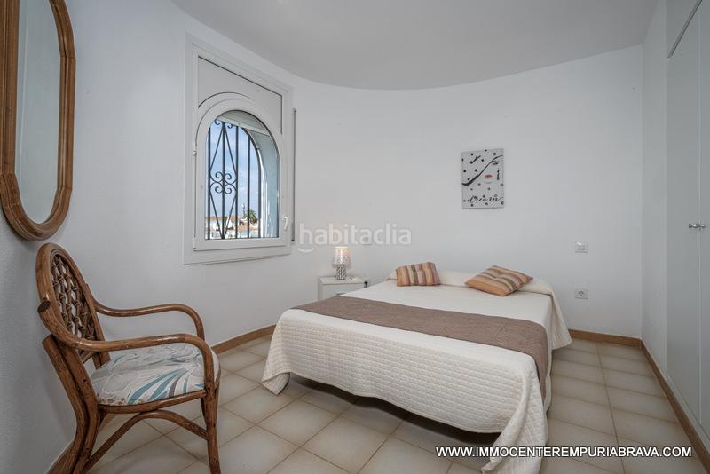 Foto ce37ec80-fe80-4522-9878-a28411ea83a4. Chalet magnífica villa con amarre de 12 metros en Empuriabrava