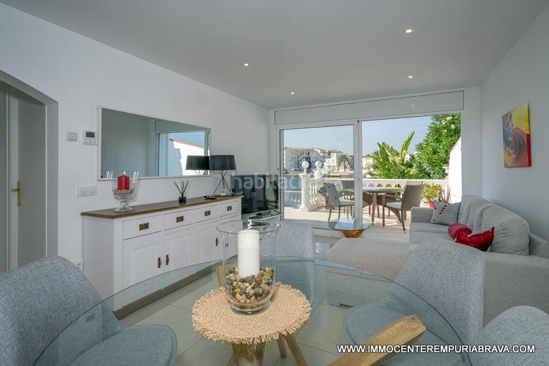 Foto e3d71666-0855-4493-99d9-e6a068d94be2. Chalet magnífica villa con amarre de 12 metros en Empuriabrava