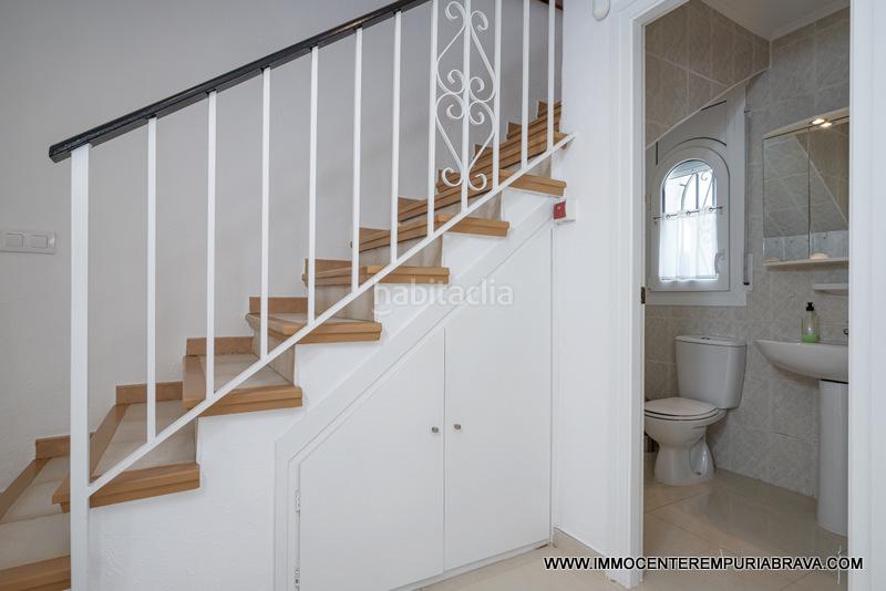 Foto eb53070f-0739-4e0a-a7f5-33f0d704d0e0. Chalet magnífica villa con amarre de 12 metros en Empuriabrava