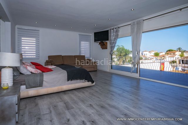 Foto 93dd06fa-7173-462b-9e45-3f7f06753ab3. Xalet a Tordera - Fluvià - Llobregat Empuriabrava