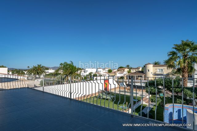 Foto b66b3b6a-a2b6-4e19-a2ad-d34d1aa80b6a. Xalet a Tordera - Fluvià - Llobregat Empuriabrava
