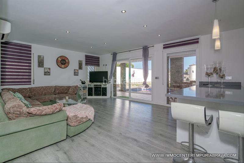 Foto c566401f-8cfc-44d8-babb-bdf604ea72f8. Chalet avec parking piscine dans Tordera - Fluvià - Llobregat Empuriabrava