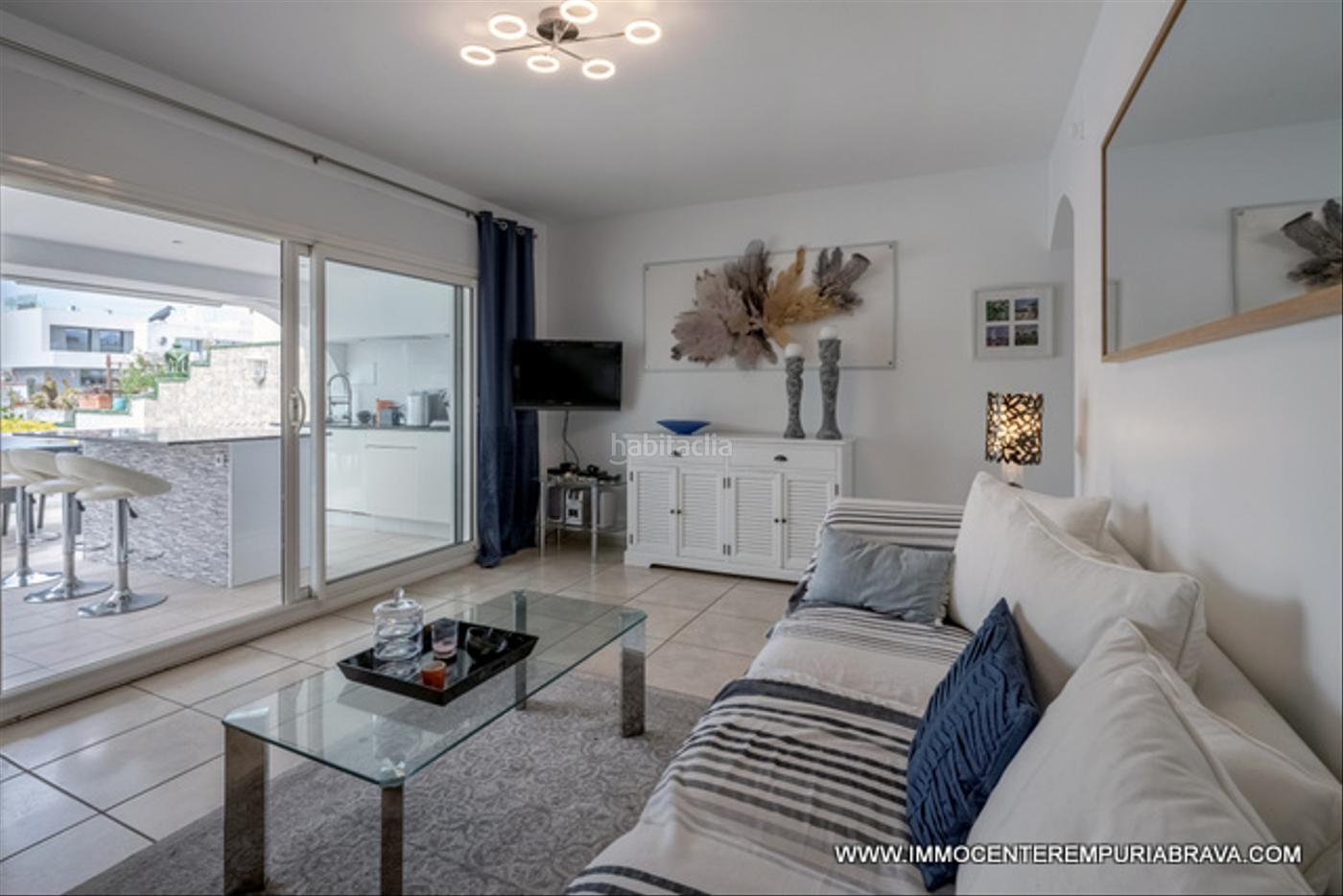 Encantadora casa de una sola planta orientada al suroeste al amp Empuriabrava