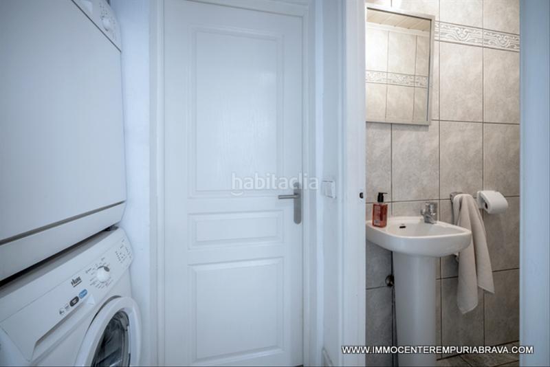 Foto 9e6909d9-2015-4e1c-941e-19b808f46926. Chalet encantadora casa de una sola planta orientada al suroeste al amplio canal en Empuriabrava