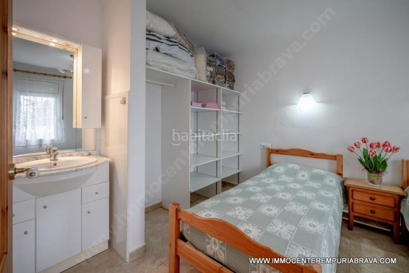 Foto 50b032e0-714c-48b9-8db6-8efdf76d39fd. Pis amb aparcament a Nord Roses