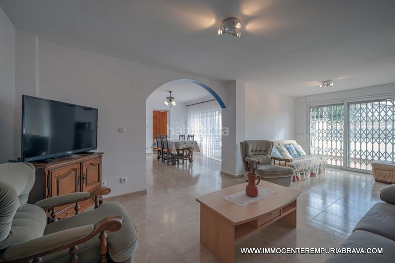 Foto ee044f6e-1448-439d-a9c1-c39ca8406a54. Planta baja magnífico piso situado en Nord Roses
