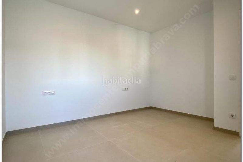 Foto fbc46612-751b-4eda-8003-43377c889c45. Xalet a Requesens Empuriabrava