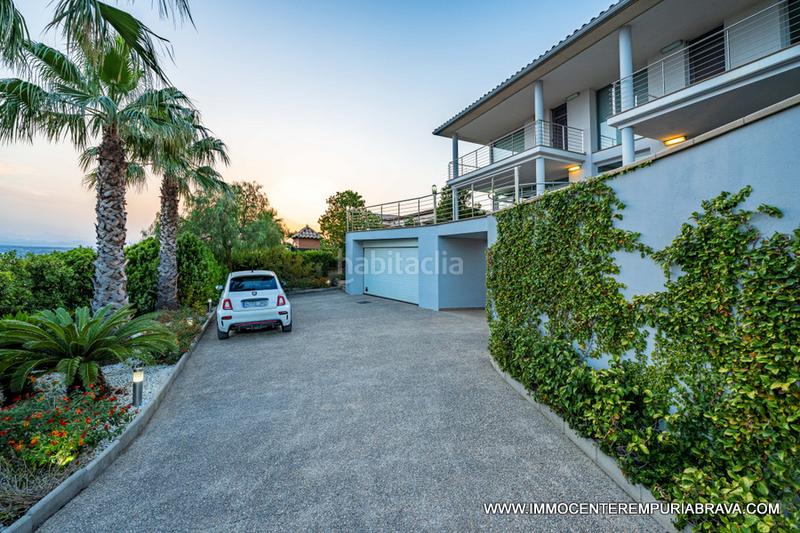 Foto 0330d1b9-4136-4552-9718-e3fd3666f1fe. Chalet sublime villa de lujo situada en un entorno privilegiado en Empuriabrava