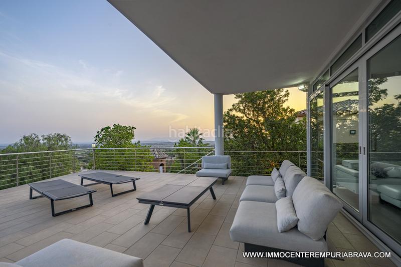 Foto 1a4d2e2a-8aa8-47d3-8b90-81fa26454f88. Chalet sublime villa de lujo situada en un entorno privilegiado en Empuriabrava