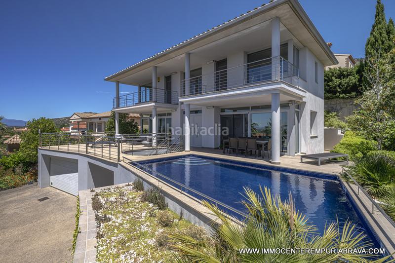 Foto 4426ef57-124f-4c4c-ba5d-516ffc2bc577. Chalet sublime villa de lujo situada en un entorno privilegiado en Empuriabrava