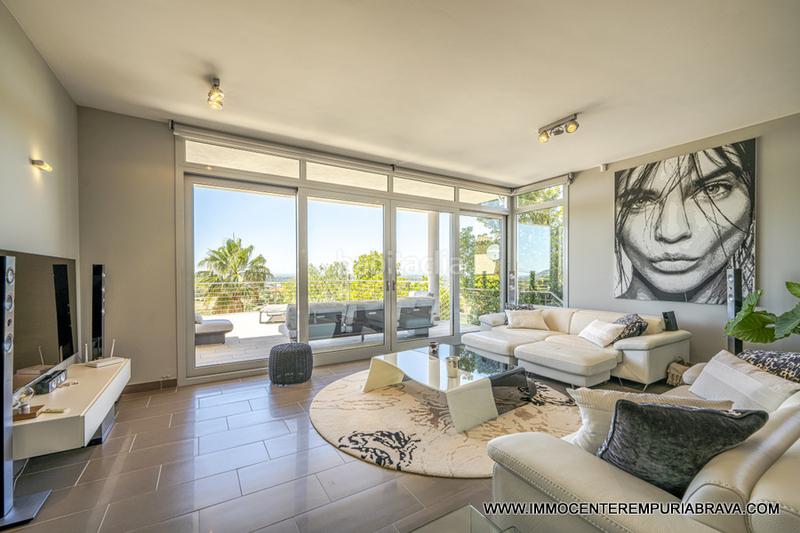 Foto 4fdb3ce6-e4f4-42d8-b388-817d23ffd7ad. Chalet sublime villa de lujo situada en un entorno privilegiado en Empuriabrava