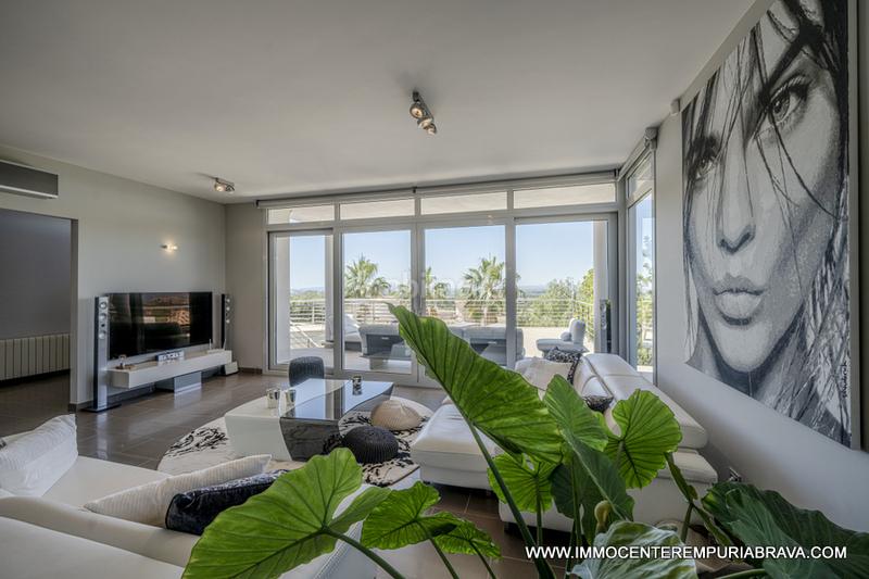 Foto 5b255bee-5791-4268-95e8-d0369a0fffa4. Chalet sublime villa de lujo situada en un entorno privilegiado en Empuriabrava
