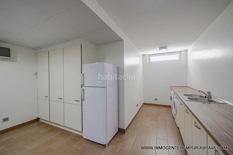Foto e5cd2feb-dd49-4991-a155-13e2efd6dc35. Chalet sublime villa de lujo situada en un entorno privilegiado en Empuriabrava