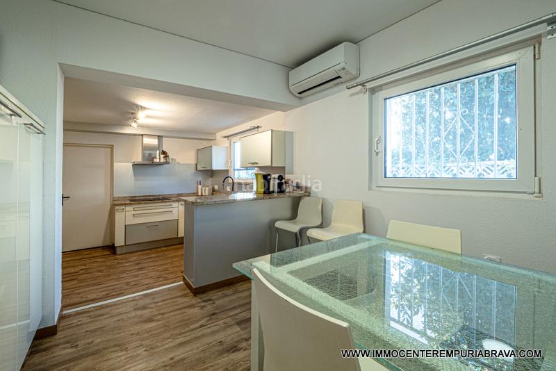 Foto 2f0b6793-a502-4899-a7f2-1f4576686eb6. Chalet preciosa casa con piscina cubierta en Requesens Empuriabrava