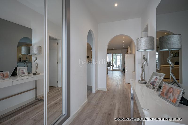 Foto 8aa468bb-b584-4bb4-a5d5-d7c8d7c5de5f. Chalet avec chauffage parking piscine dans Tordera - Fluvià - Llobregat Empuriabrava