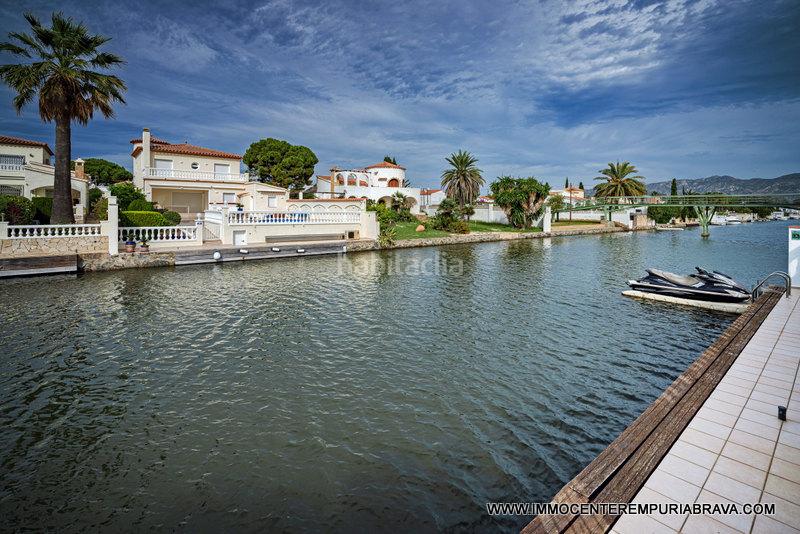 Foto f6521f90-6b8a-4295-92ba-443b0b8febf6. Chalet avec chauffage parking piscine dans Tordera - Fluvià - Llobregat Empuriabrava