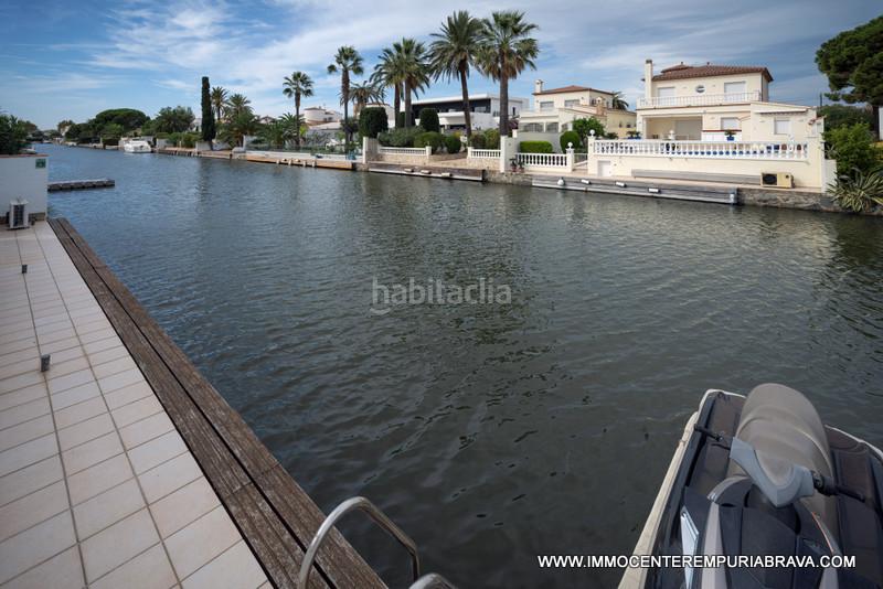 Foto fb2be1d7-ceef-4b61-9a85-bd5e5a2142d3. Chalet avec chauffage parking piscine dans Tordera - Fluvià - Llobregat Empuriabrava
