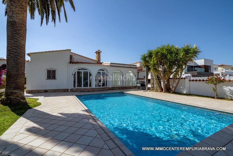 Foto fbf71ee0-e18a-42ec-8563-f9443635c38a. Chalet avec chauffage parking piscine dans Tordera - Fluvià - Llobregat Empuriabrava