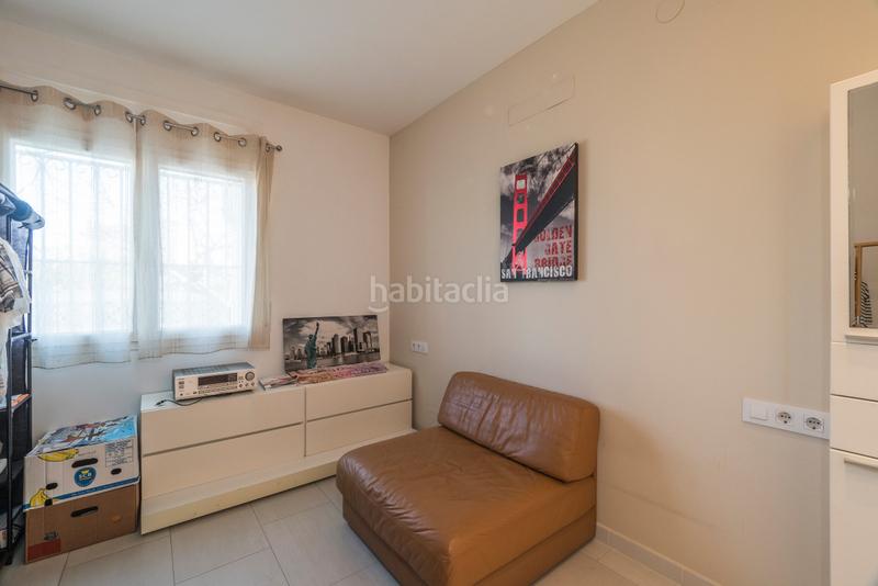 Foto c4a2ecb0-806f-49d2-915d-d7d1770ed349. Chalet hermosa villa de estilo loft en el gran canal y amarre en Empuriabrava