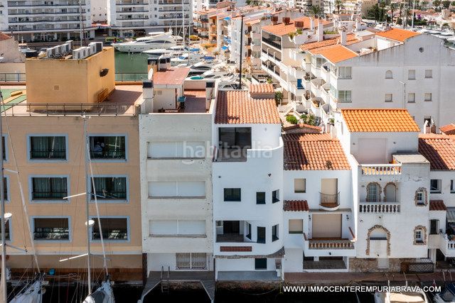 Foto 0a33a69f-c745-4578-87ab-2cb3ef6dd0c0. Xalet amb piscina a Salins - Cavall de Mar Empuriabrava