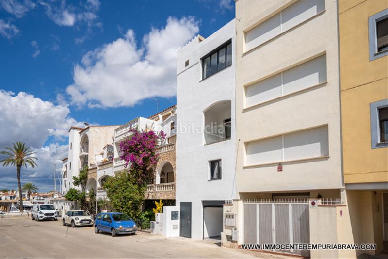 Foto 479d4762-b38d-4add-87f8-b7e5cecb492a. Chalet casa de pescadores totalmente reformada antes de los puentes en Empuriabrava