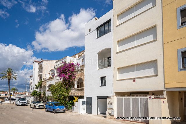 Foto 4a61a2d9-dc07-41b3-a6d7-673fd276c2a7. Xalet amb piscina a Salins - Cavall de Mar Empuriabrava