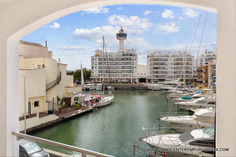 Foto 57310d22-3a05-41f2-b77e-179c9fb43f8e. Chalet casa de pescadores totalmente reformada antes de los puentes en Empuriabrava